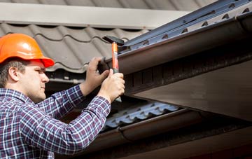 gutter repair Humberston Fitties, Lincolnshire